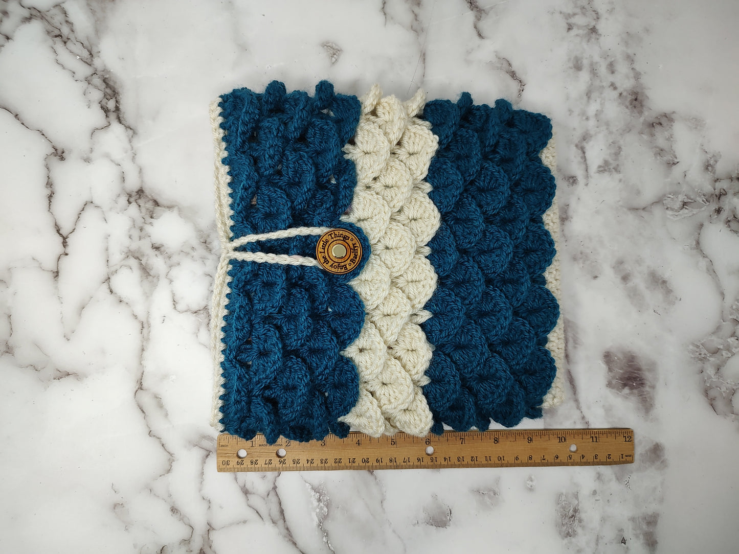 Vertical Blue and White Crocodile Stitch Crochet Book Sleeve