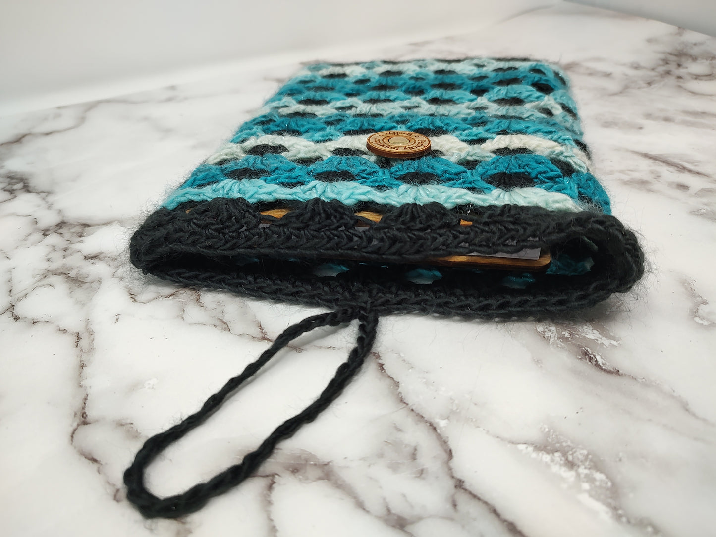 Vertical Blue and Black Shell Stitch Crochet Book Sleeve
